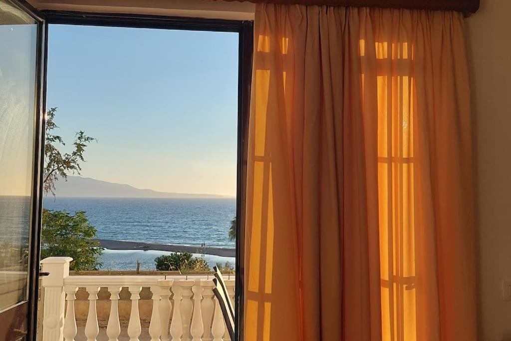 Apartment Tinka In Saranda Exterior foto